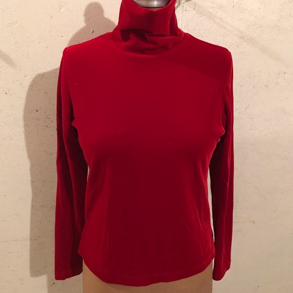 sno skins turtleneck